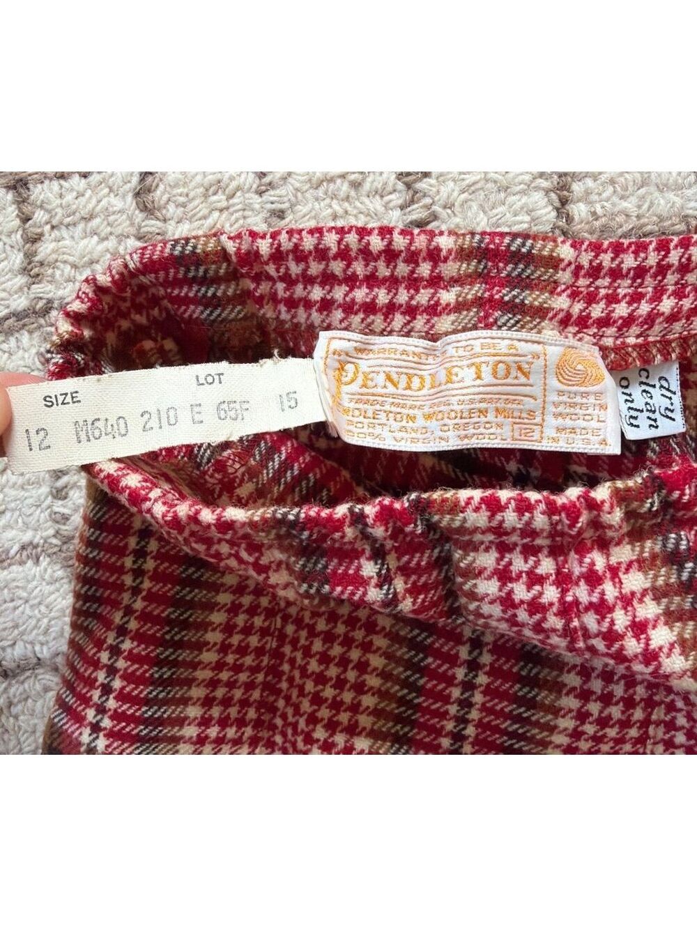 Vintage Women's Pendleton Wool Red Plaid Skirt Dark Academia Preppy Heritage 12 - Picture 2 of 5